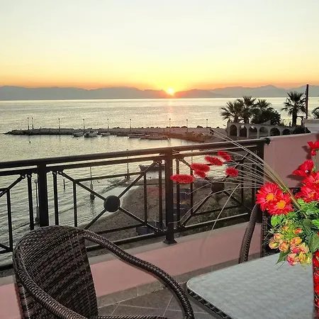 加里尼海公寓 公寓 *